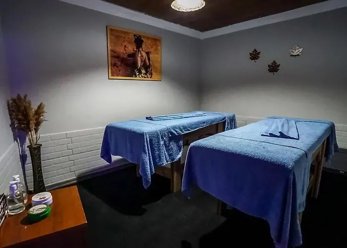 Nex Royal Отель